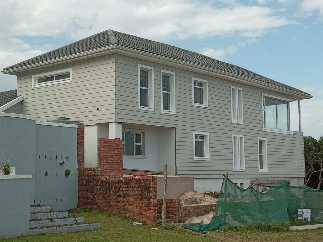 Earl Primus Construction completed residential building